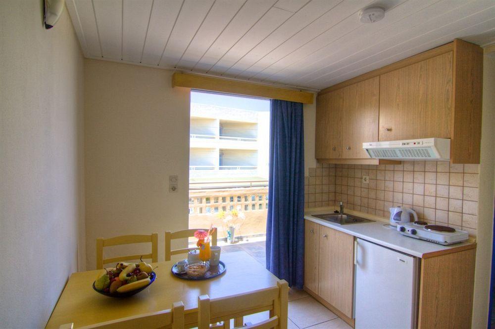 Pearl Seabreeze Suites Rethymno  Exterior photo