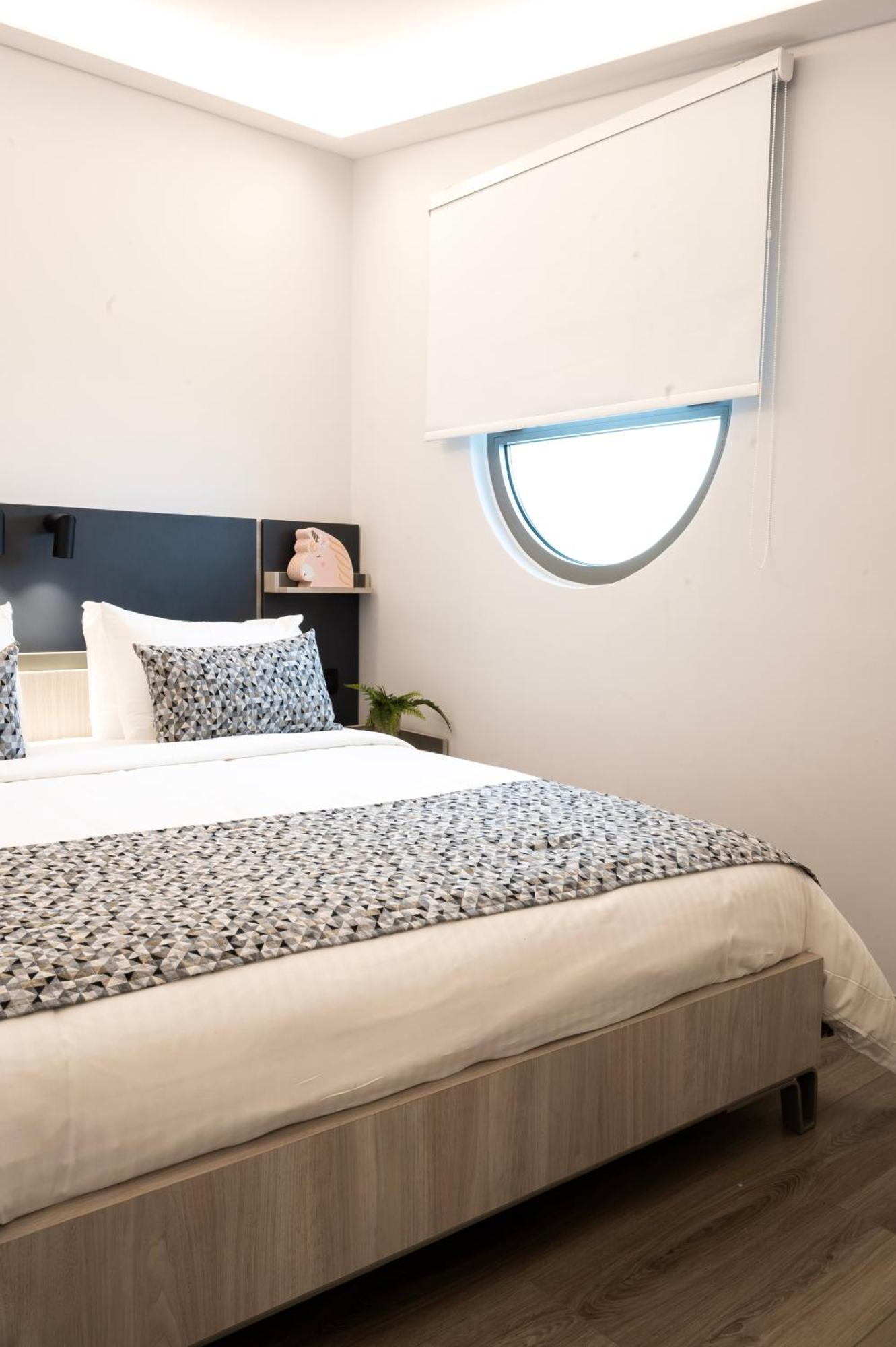Pearl Seabreeze Suites Rethymno  Exterior photo