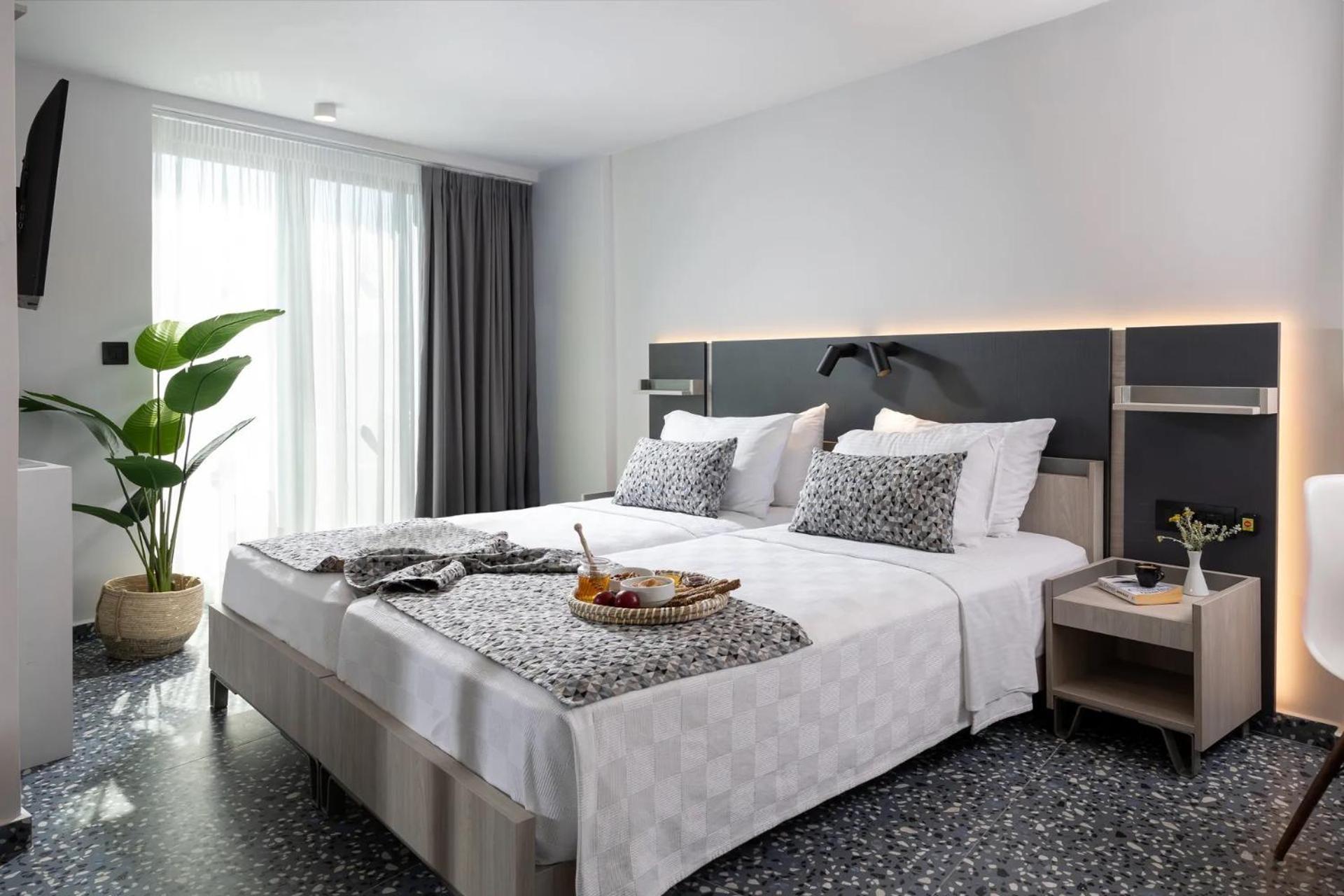 Pearl Seabreeze Suites Rethymno  Exterior photo
